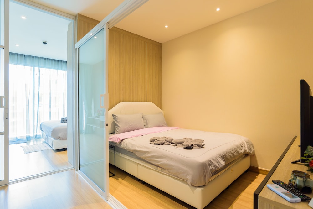 Sky Walk Residences (Ex. Bangkok Sky Walk) 26/73
