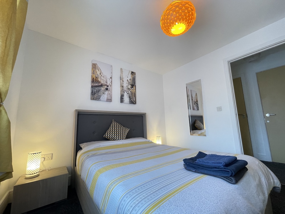 Grand Central Apartments 14/50