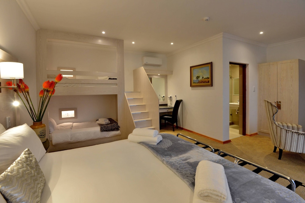 Val Du Charron Coach House 42/80