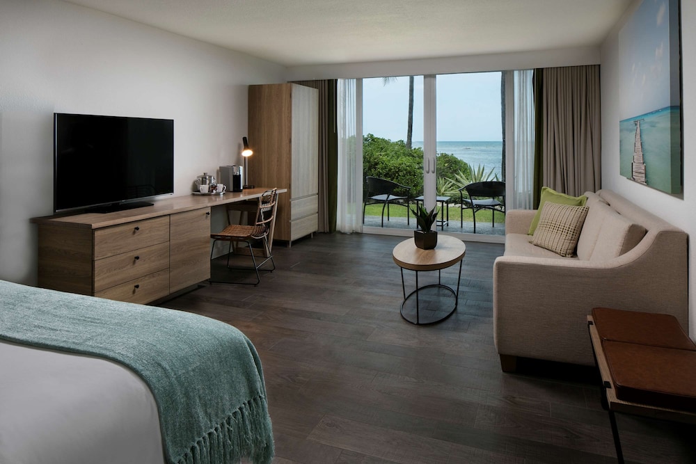 Amara Cay Resort 44/77