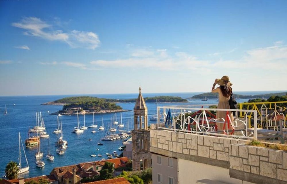 Bocin Rosso Apartments 43/50