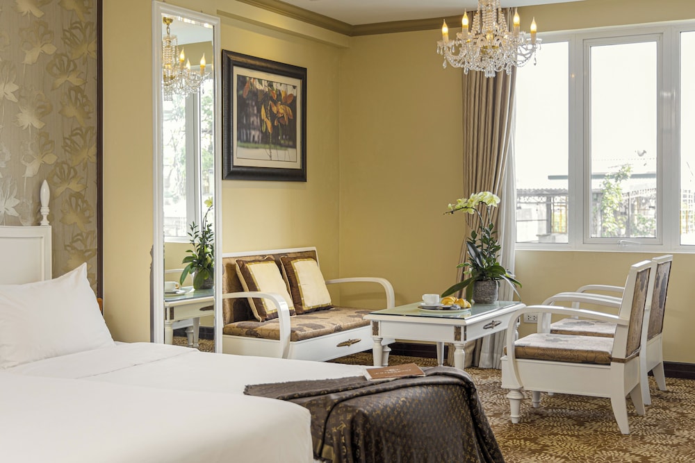 Chalcedony Hotel 23/50