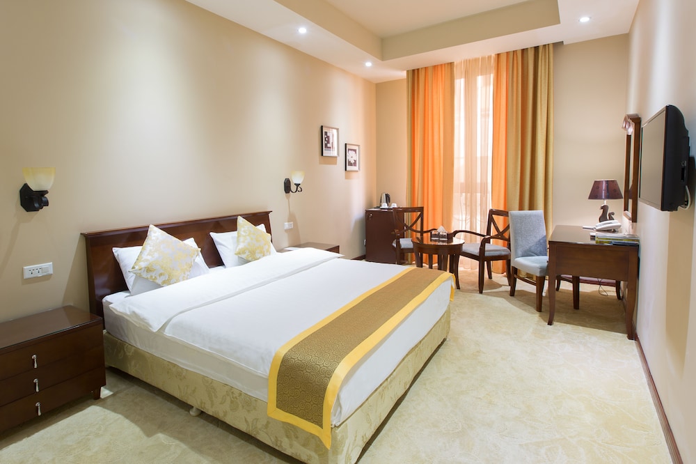 DIAMOND HOUSE HOTEL 9/42