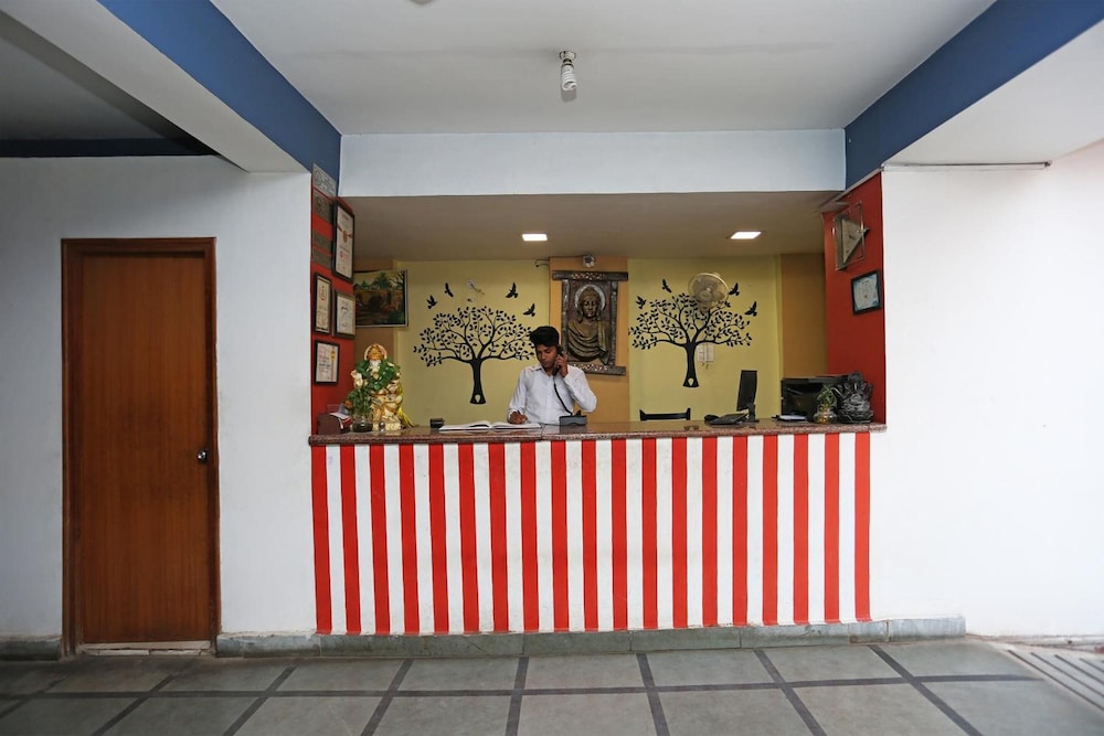 Hotel Ashoka Residency 3/36