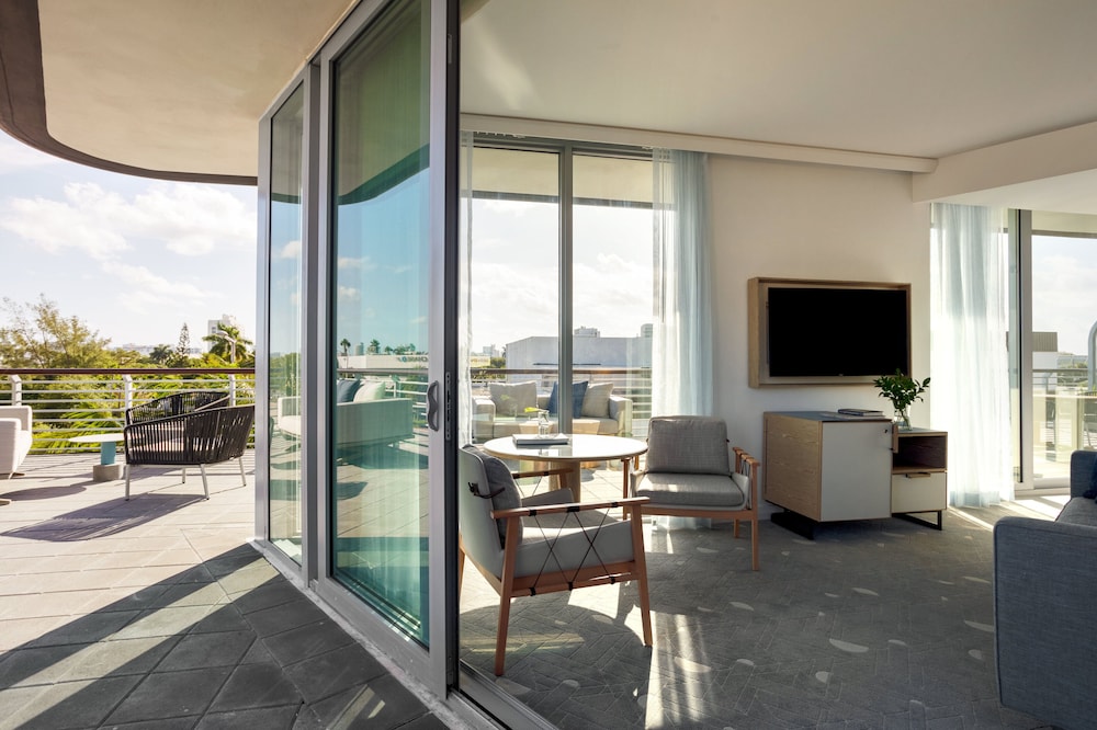 Kimpton Hotel Palomar South Beach 34/52