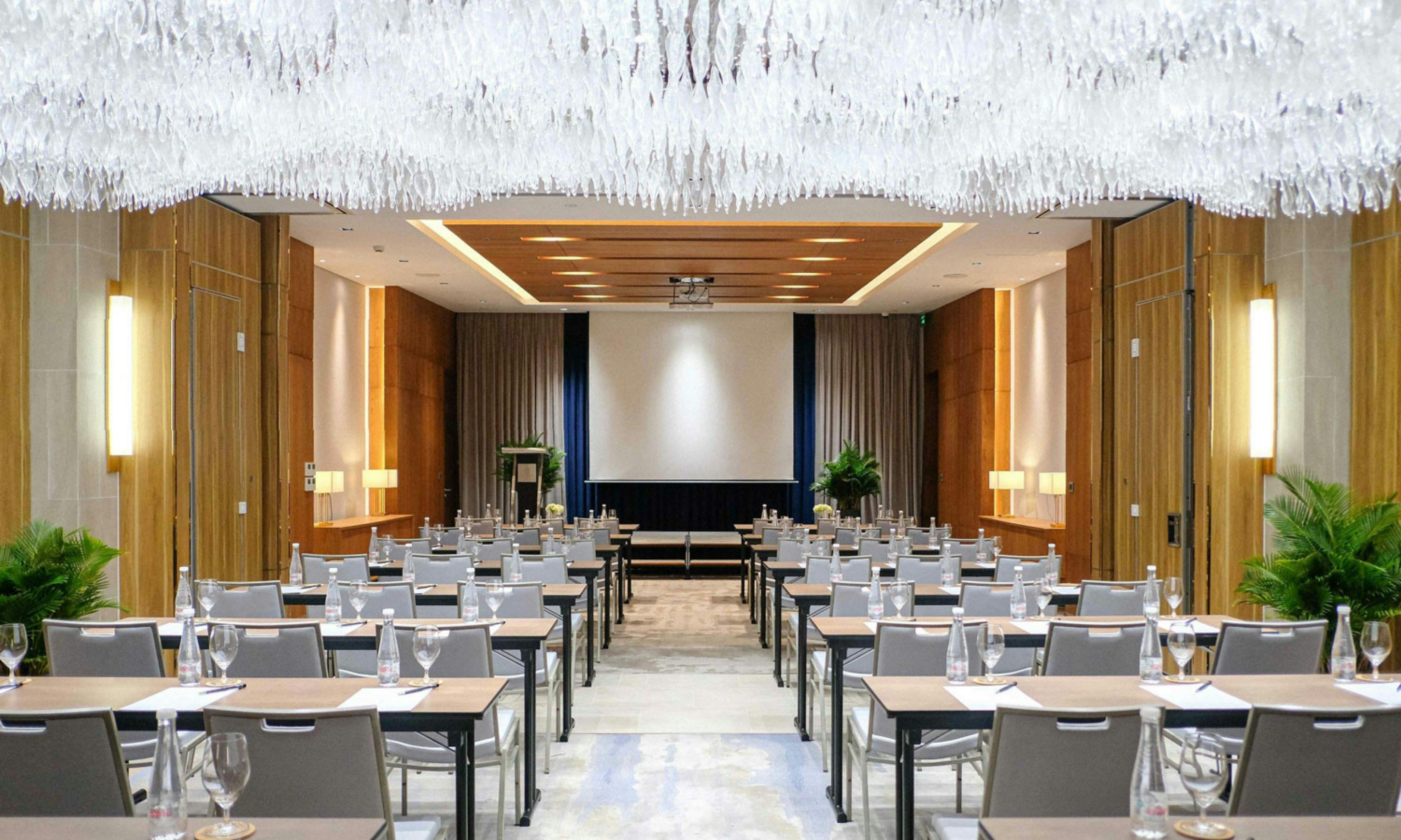 Prince Hotel Da Nang 63/75