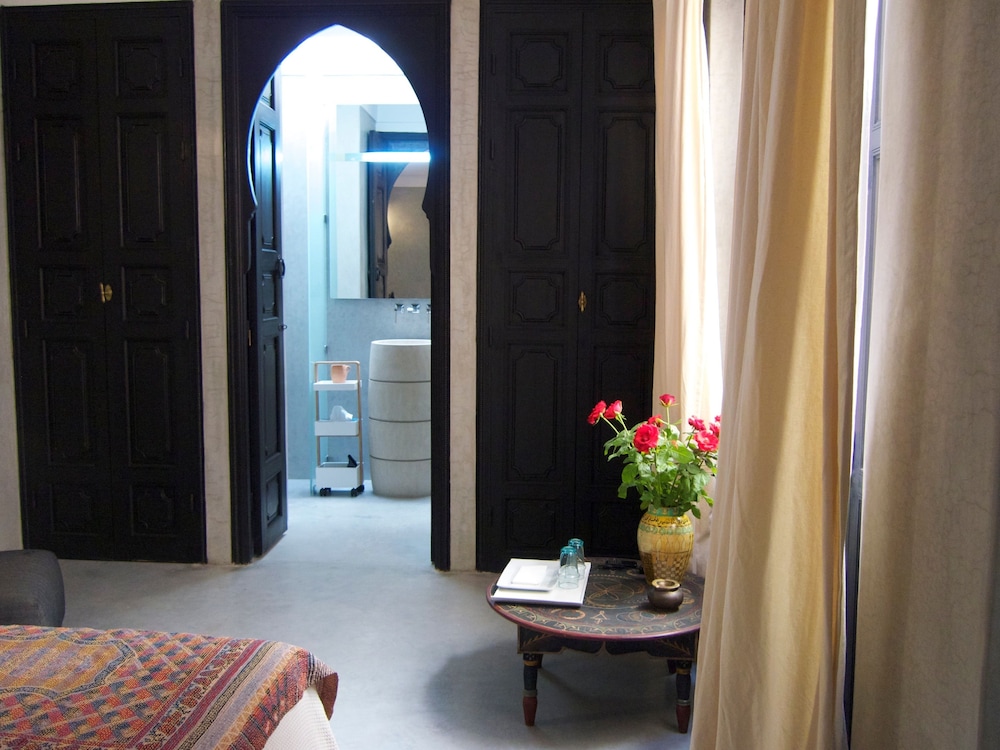 Riad 72 13/76