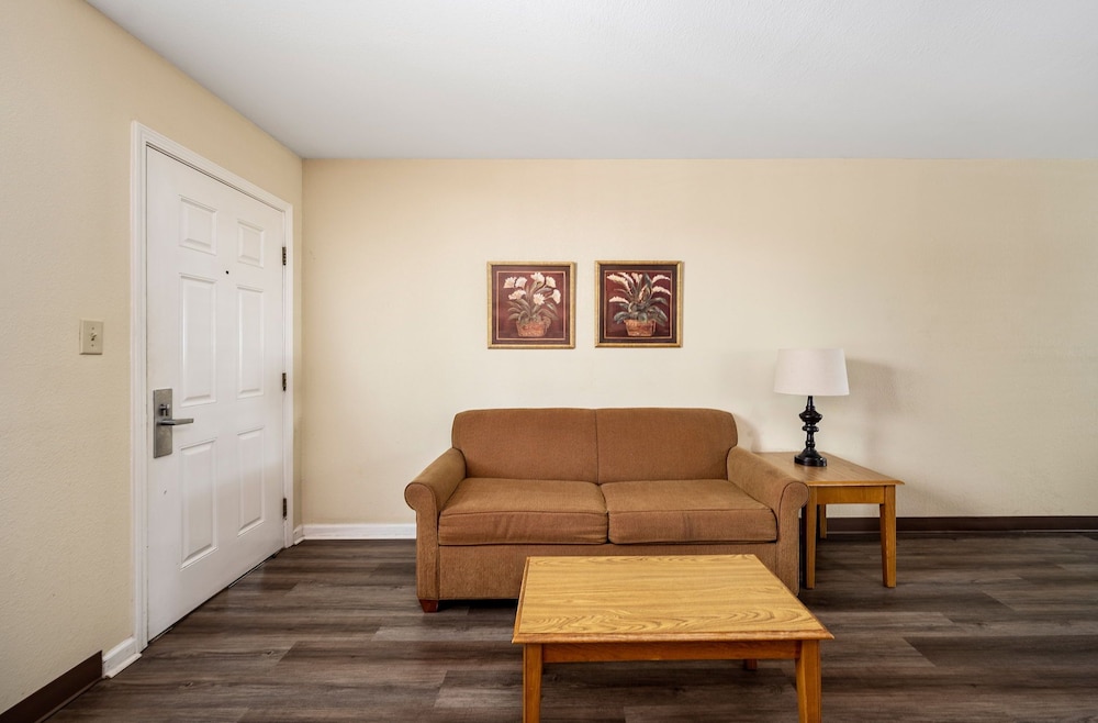 Affordable Suites Rocky Mount 36/66