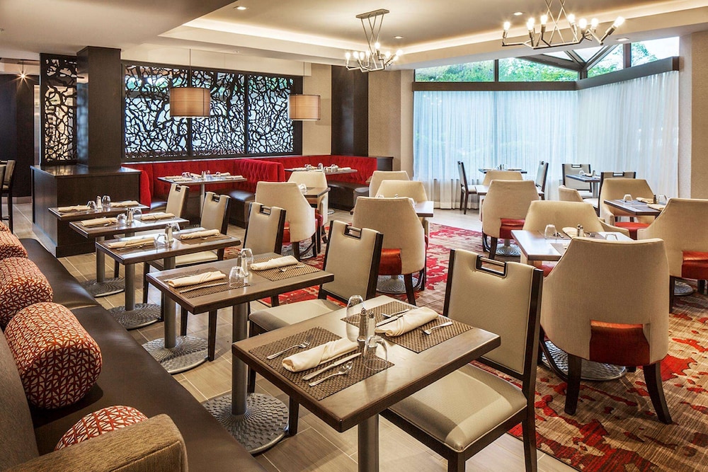Doubletree By Hilton Hotel Largo-Washington Dc 47/57