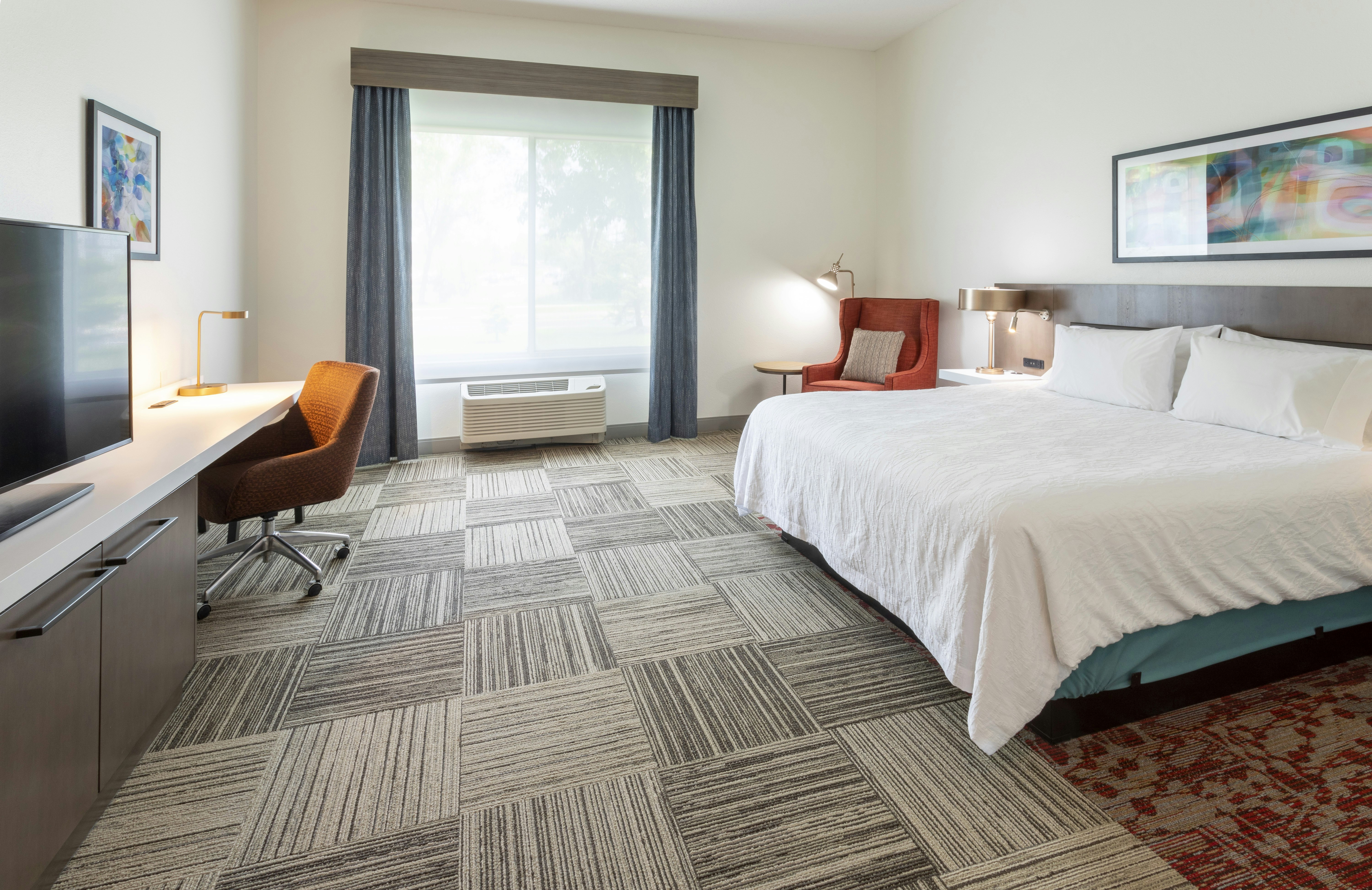 ROOM, KING BED, ACCESSIBLE
