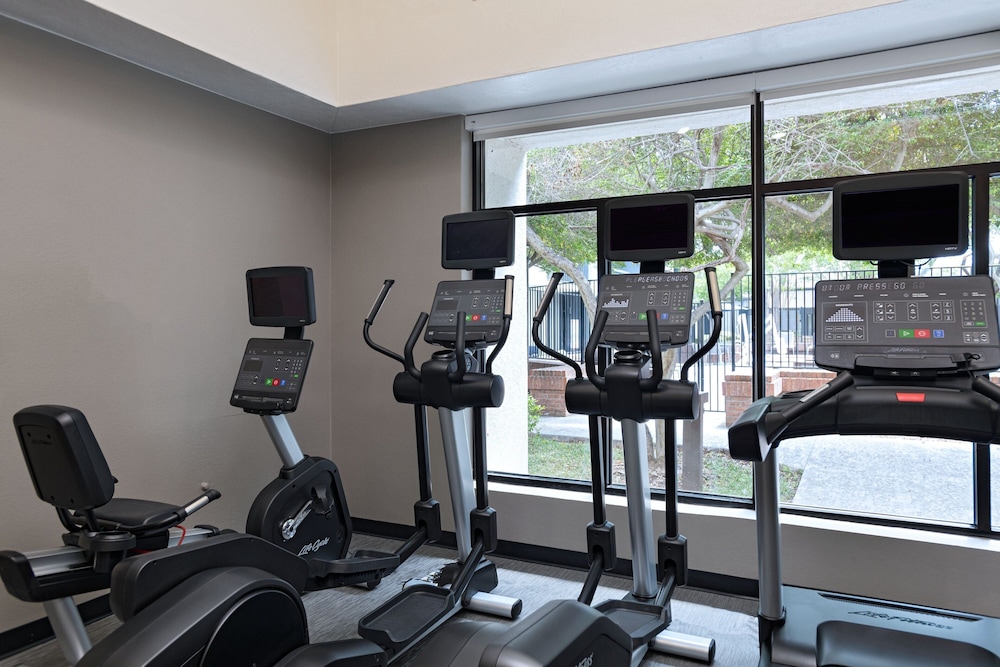 Courtyard by Marriott Dallas Richardson at Spring Valley 21/46