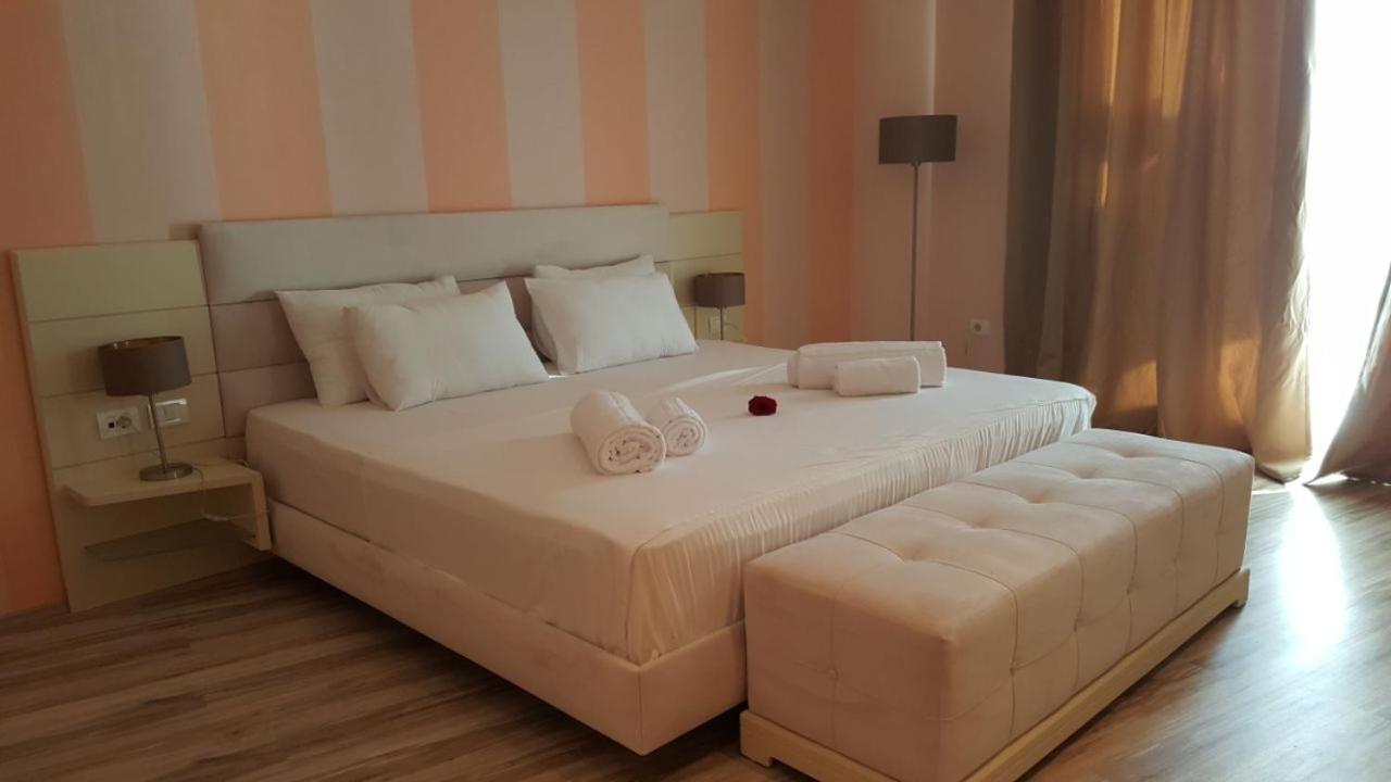 Ventus Harbor Hotel 6/26