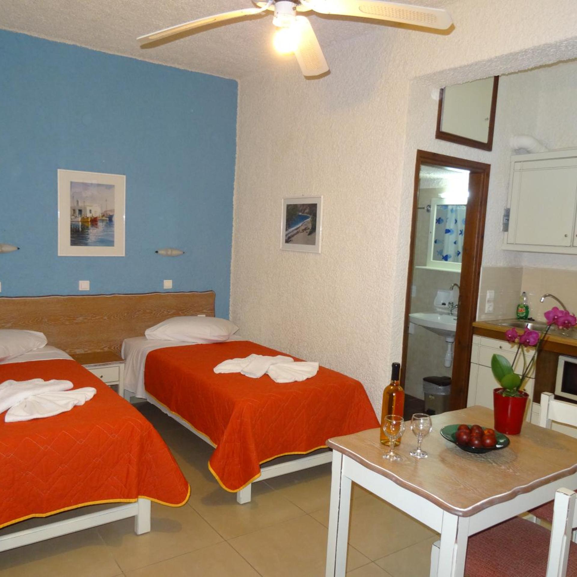 Lito Apartments 34/58