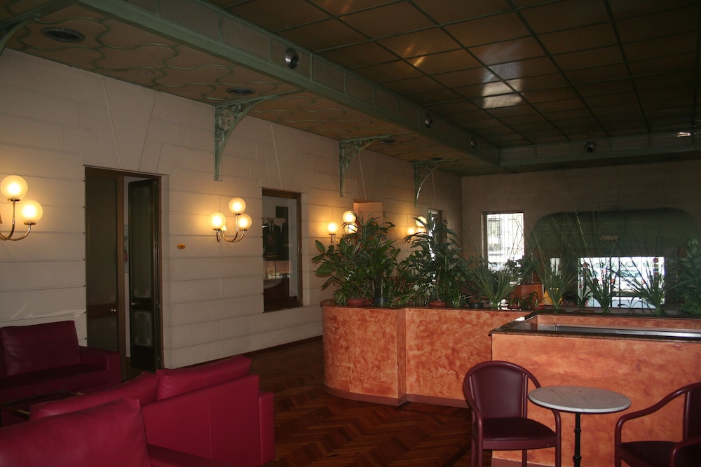 Albert Hotel 15/20