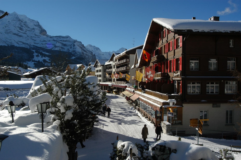 Swiss Lodge Hotel Bernerhof Wengen 19/23