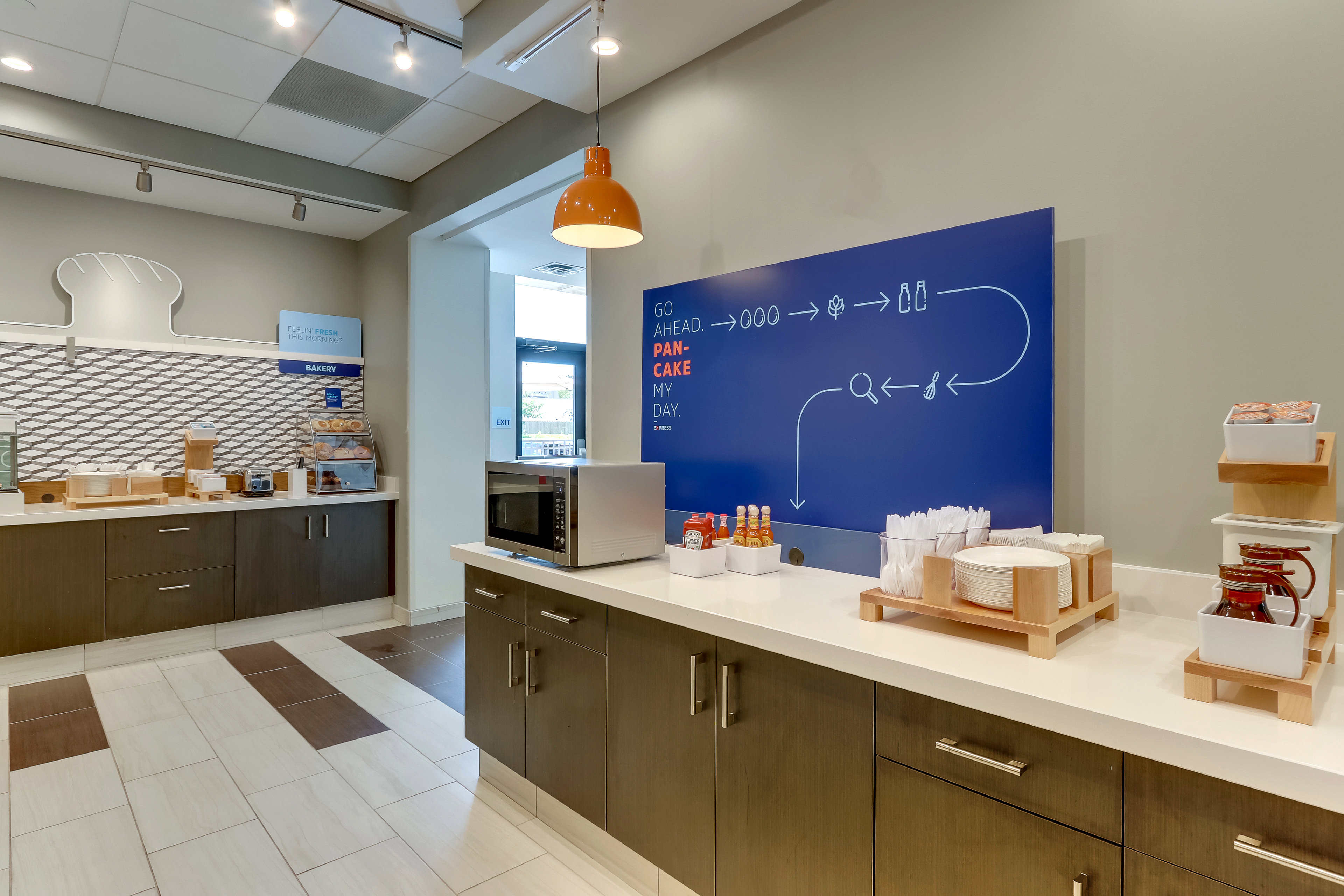 Holiday Inn Express Wilmington - Porters Neck 11/56