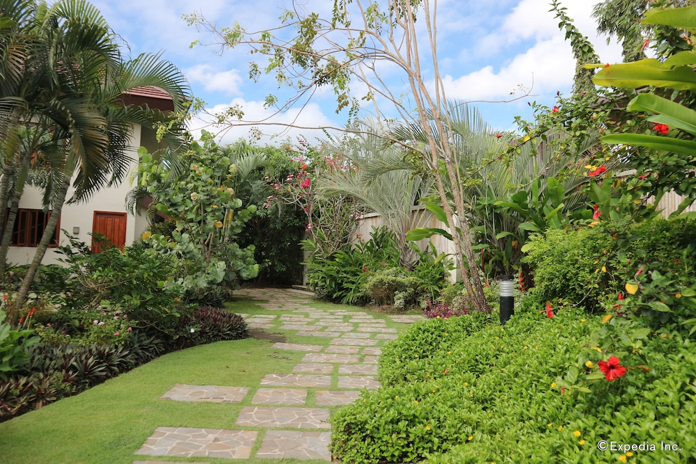 Bravo Resorts Munting Paraiso 33/49