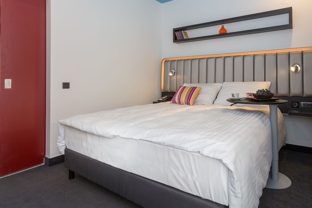PARK INN BY RADISSON RESIDENCE RIGA BARONA 12/68