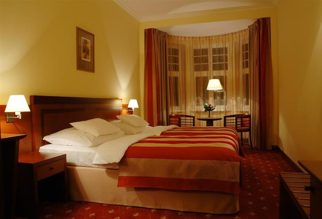 غرفة مفردة، Hotel Villa 4/6