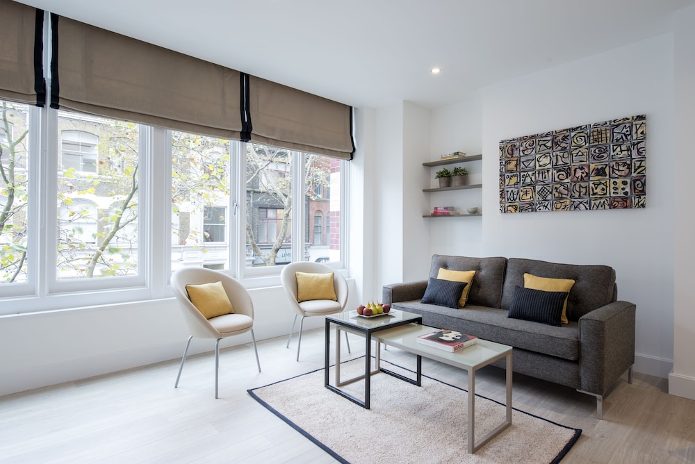 The Rosebery 29/41