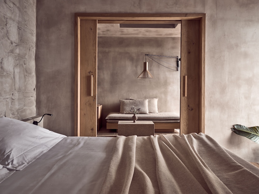 Acro Suites a Wellbeing Resort 13/50