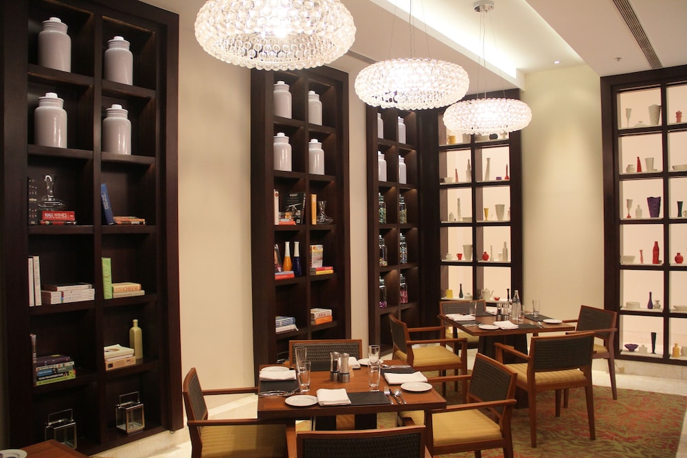 JW MARRIOTT HOTEL BENGALURU 35/49