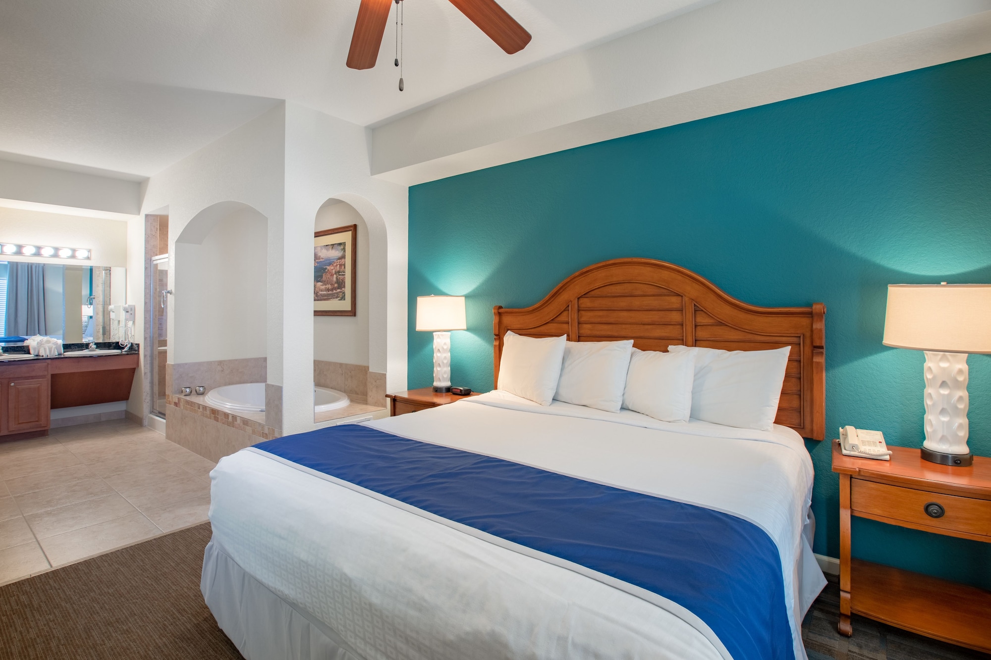 2 BEDROOMS, FAMILY SUITE, FIREWORKS VIEW, 2 BATHROOMS