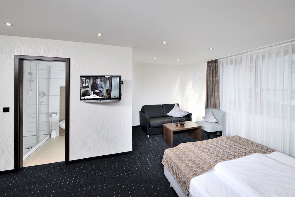Lobinger Hotel Weisses Ross 25/71
