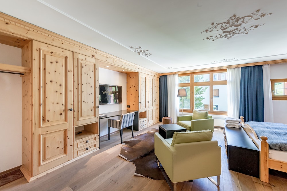 Hotel Cervus 28/34