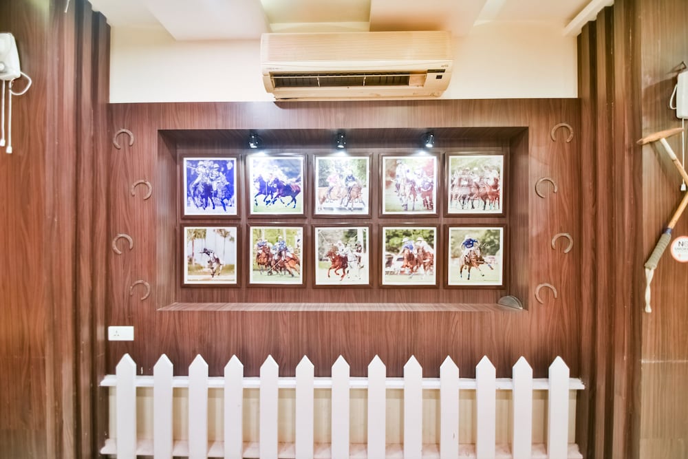 Hotel Flowers Inn 28/40