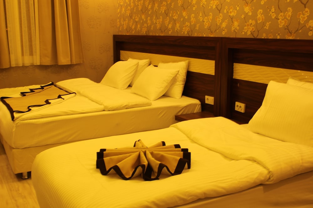 Azd House Hotel 12/50