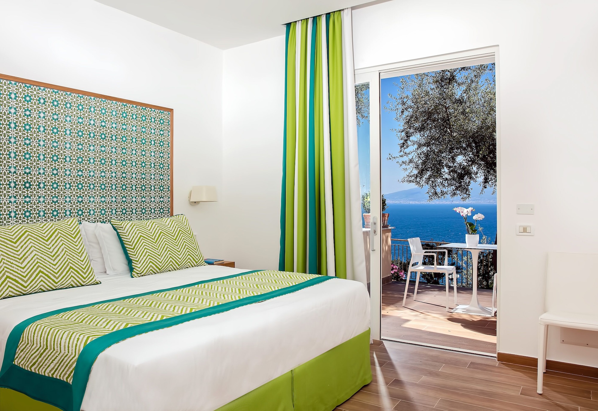 DELUXE, SEA VIEW, PATIO