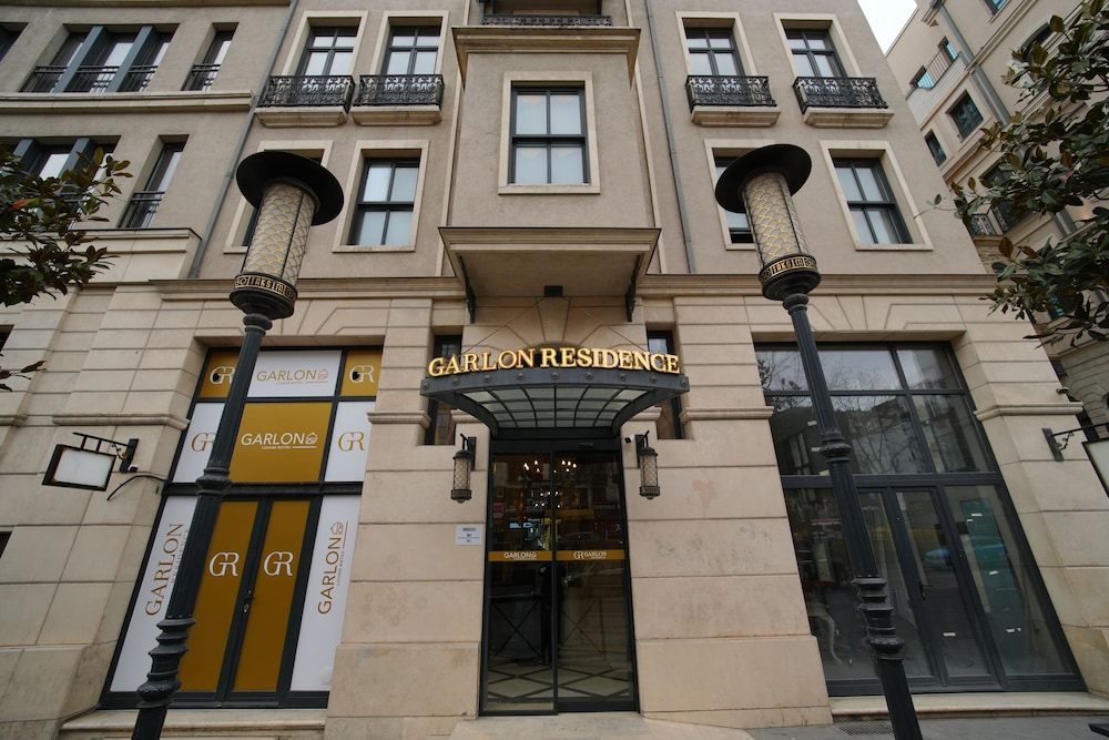 GARLON RESIDENCE 2/56