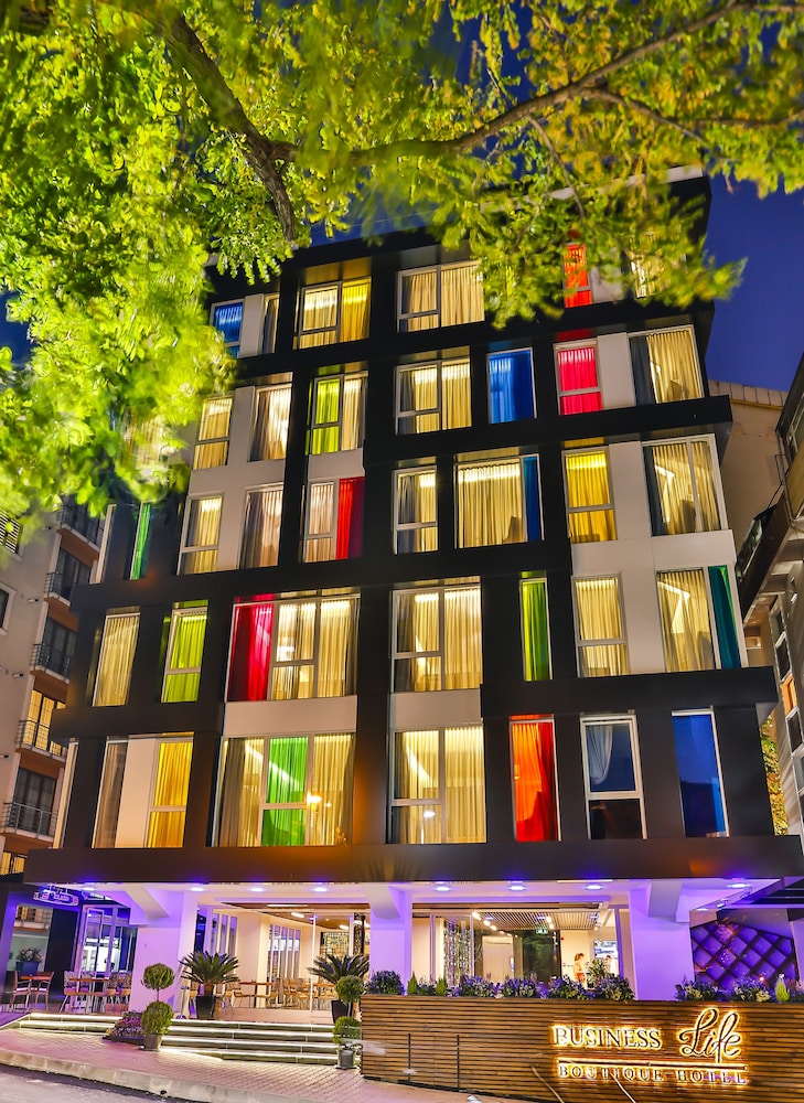 Business Life Sisli 2/53