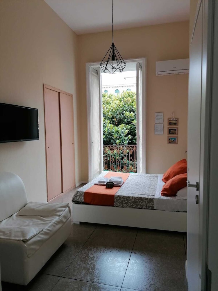 Amedeo Square 14/42