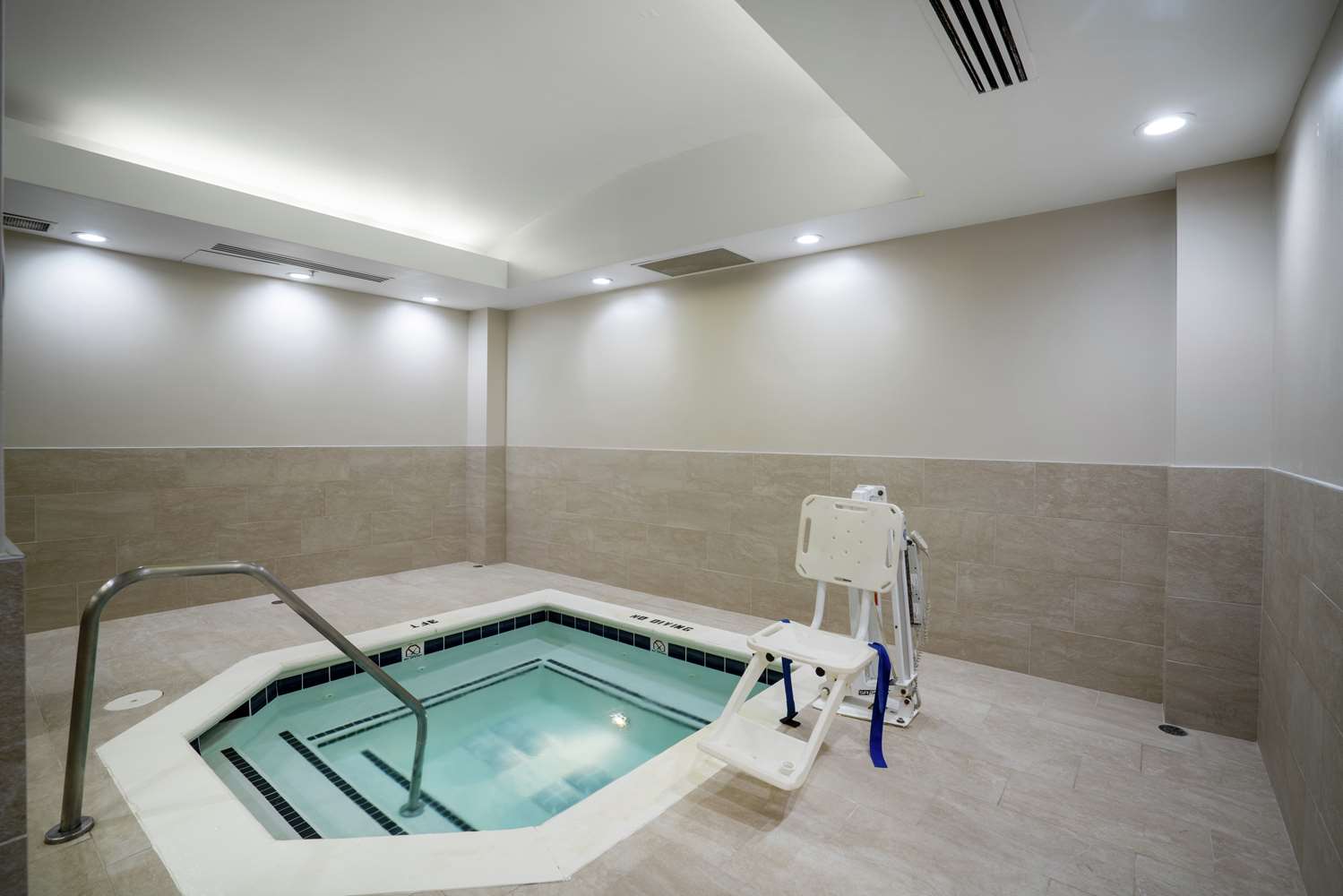swimming pool spa