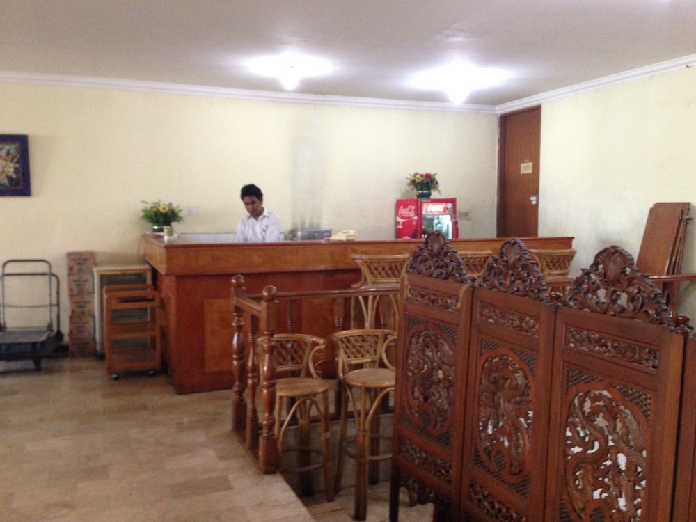 Hotel Lautze Indah 7/44