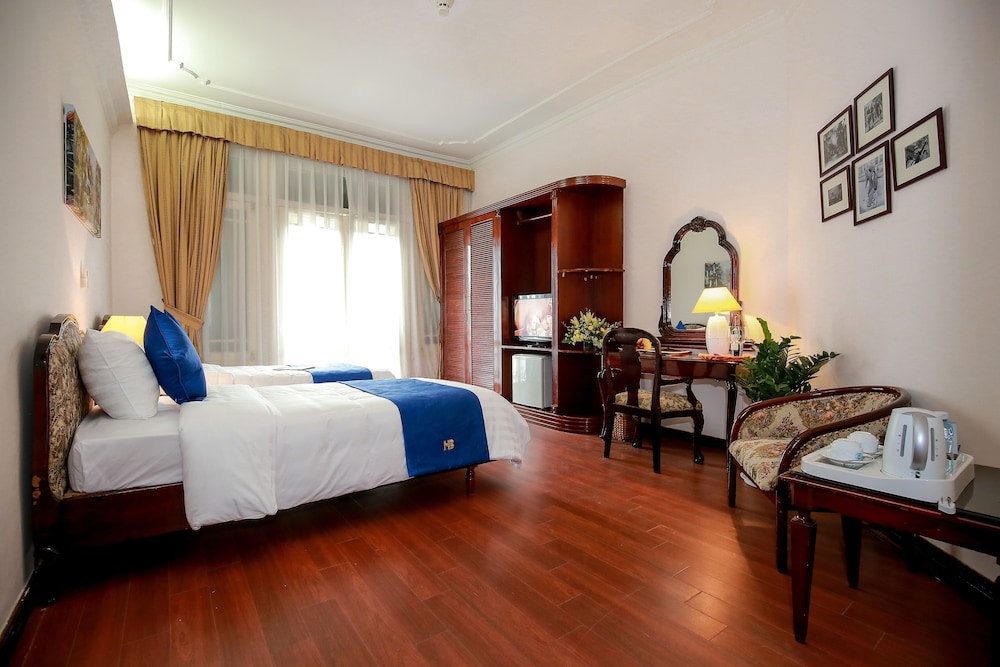 Hoa Binh Hotel 22/69