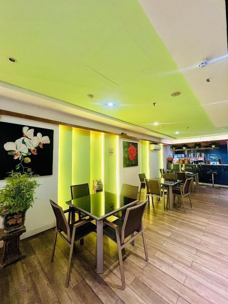 A25 Hotel - 142 Bui Thi Xuan 47/63