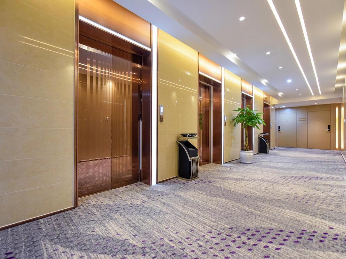 Lavande Hotel (Chongqing Longtousi North Railway Station) 5/38