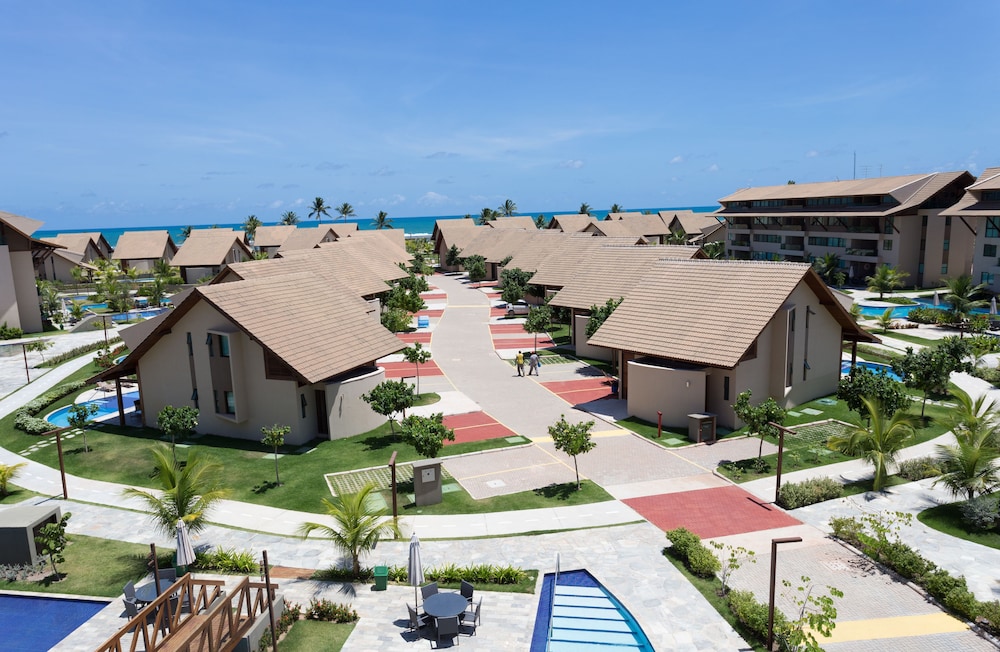 Nui Supreme Beach Living 2/48