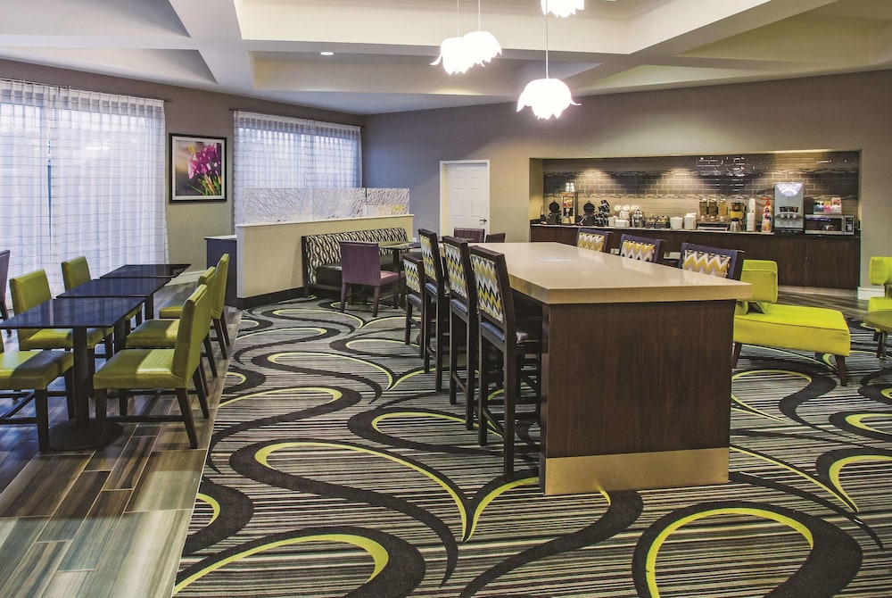 La Quinta Inn And Suites By Wyndham Las Vegas Summerlin Tech 38/49