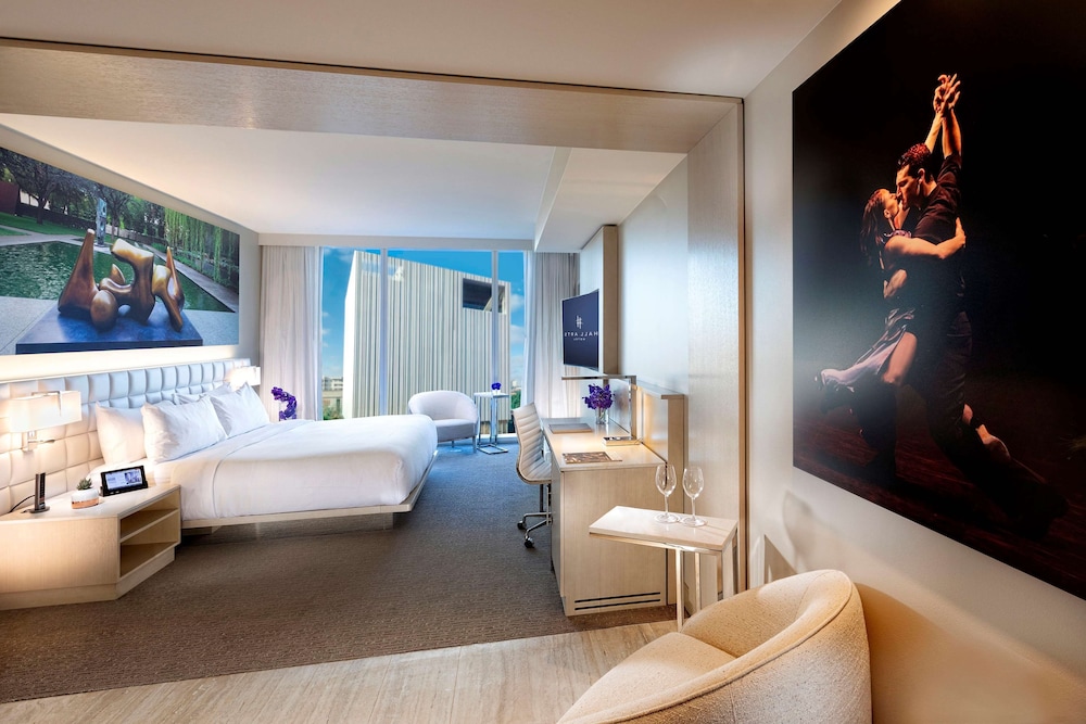 HALL Arts Hotel, Dallas, Autograph Collection 38/43