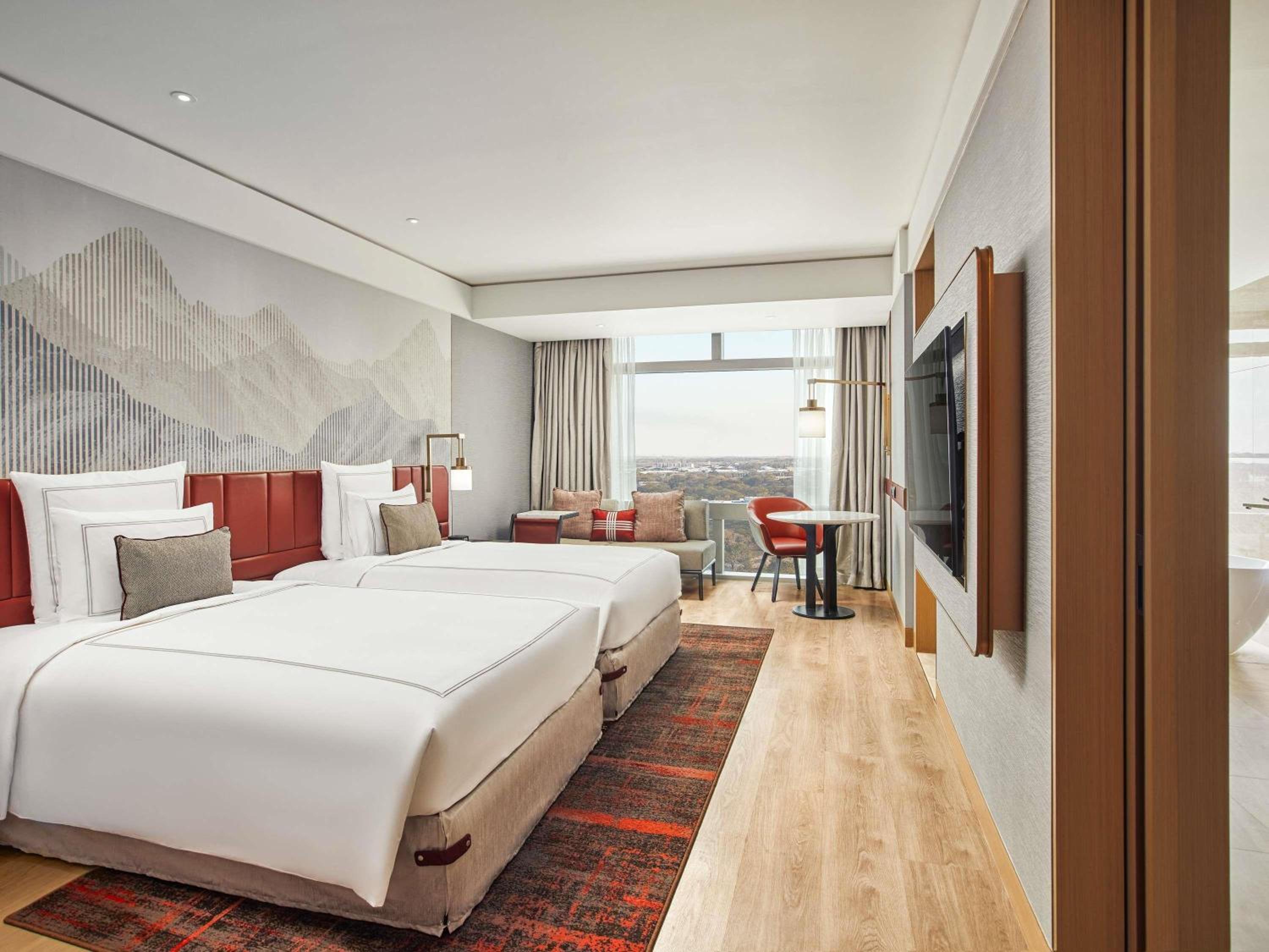 Grand, Swiss, Suite, 2 Double and Twin Beds