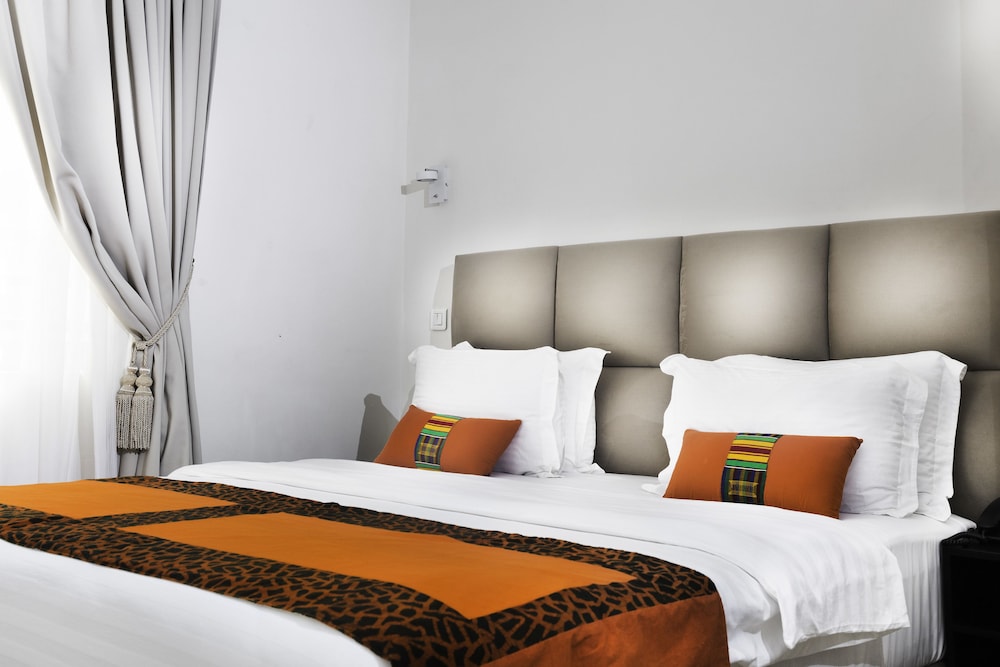 Home Residence Hotel 6/18
