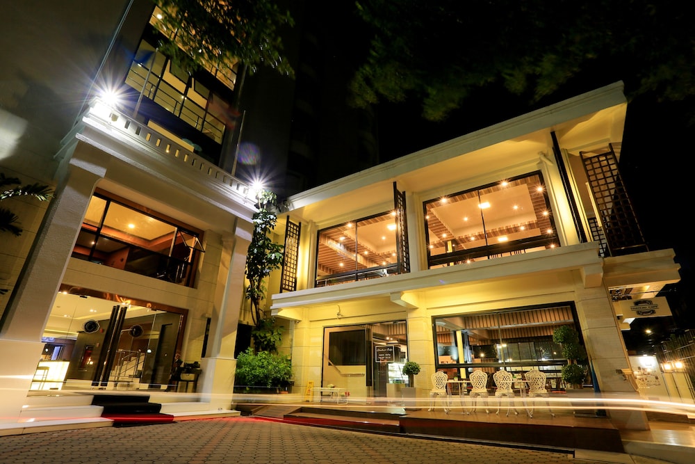 Chateau de Sukhumvit in BANGKOK