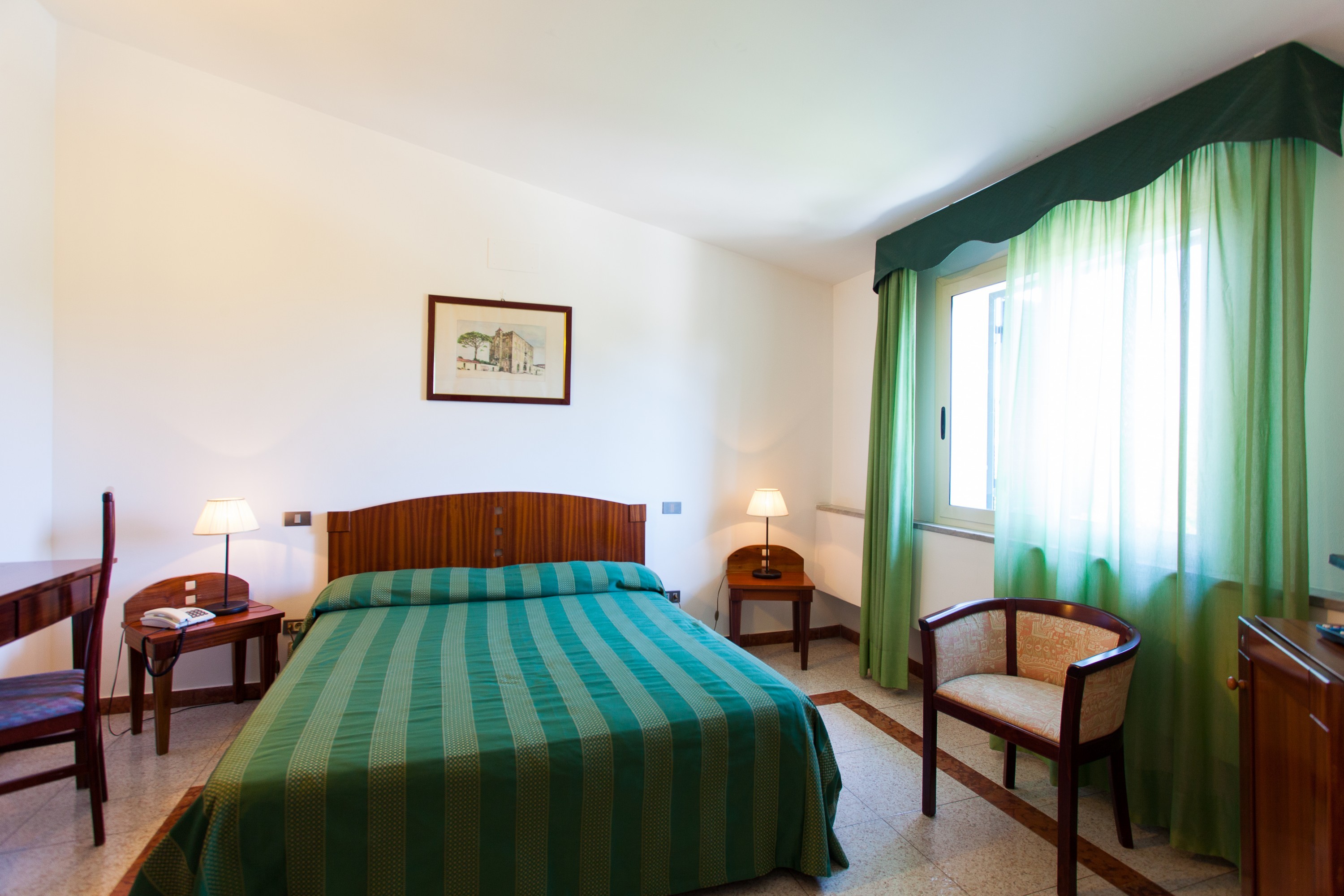 ECONOMY, DOUBLE BED