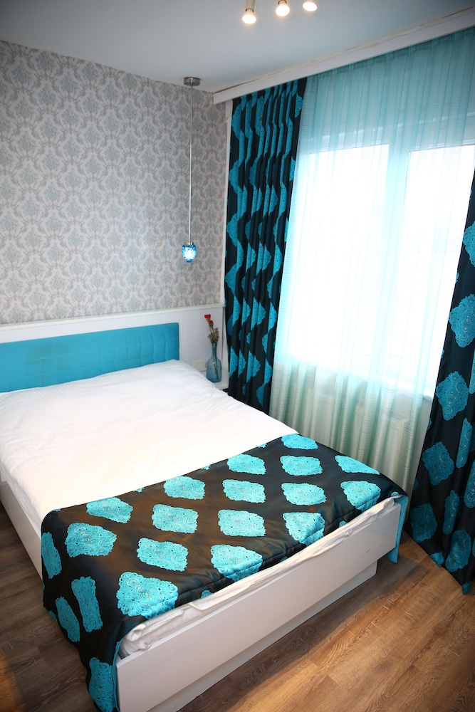MINEL HOTEL 20/55