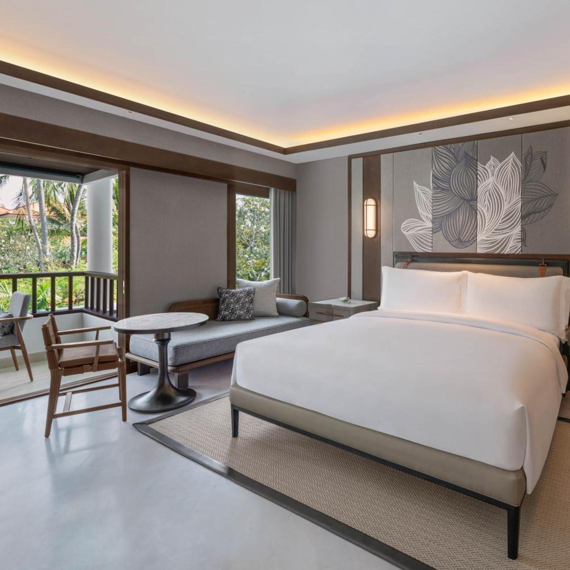 Guest Room, Deluxe, King Bed, Lagoon View, Balcony