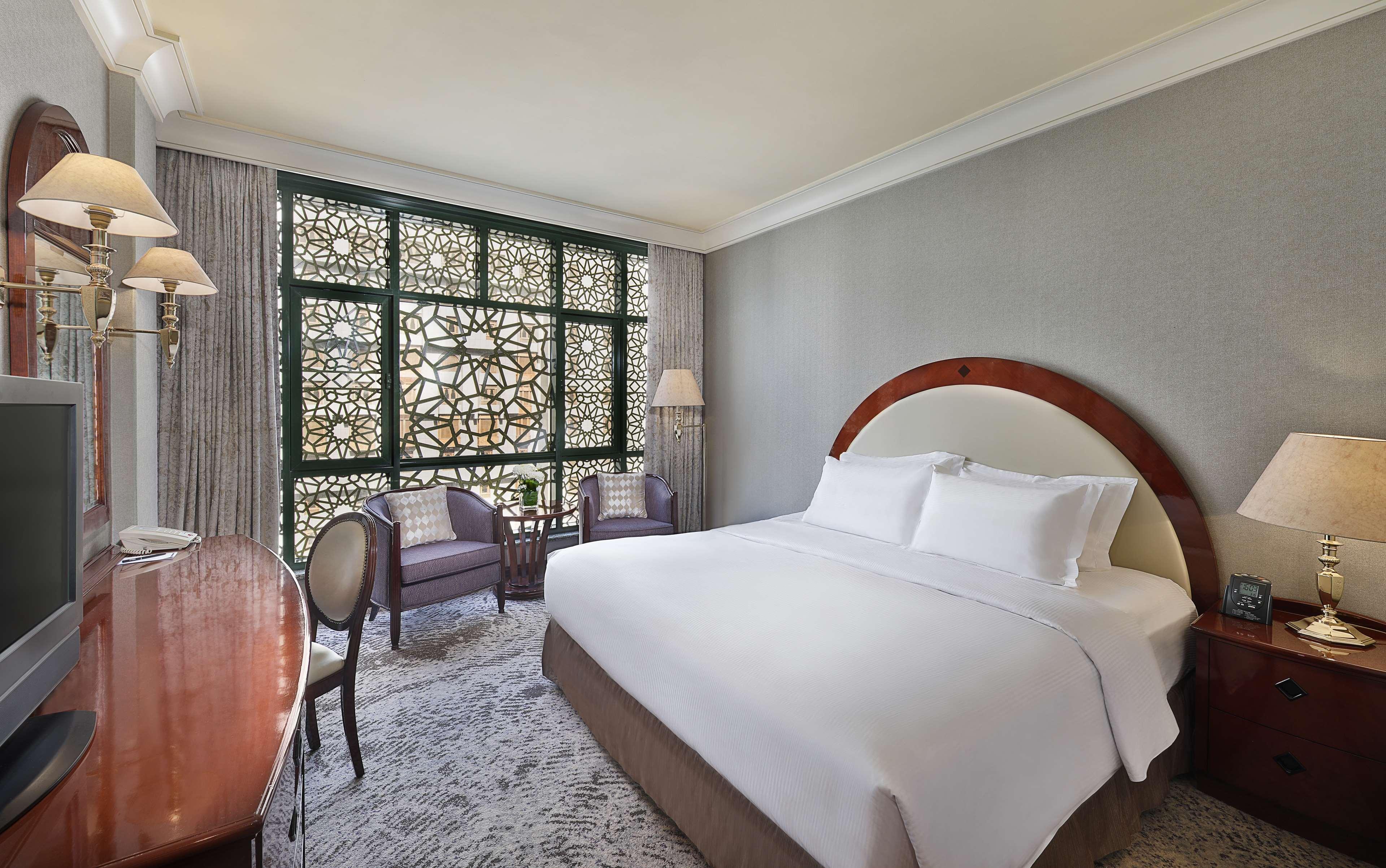 Guest Room, Double Bed, City View